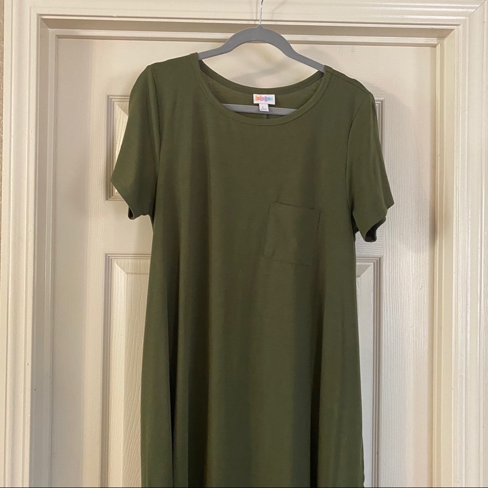 LULAROE NWOT Olive Carly Dress